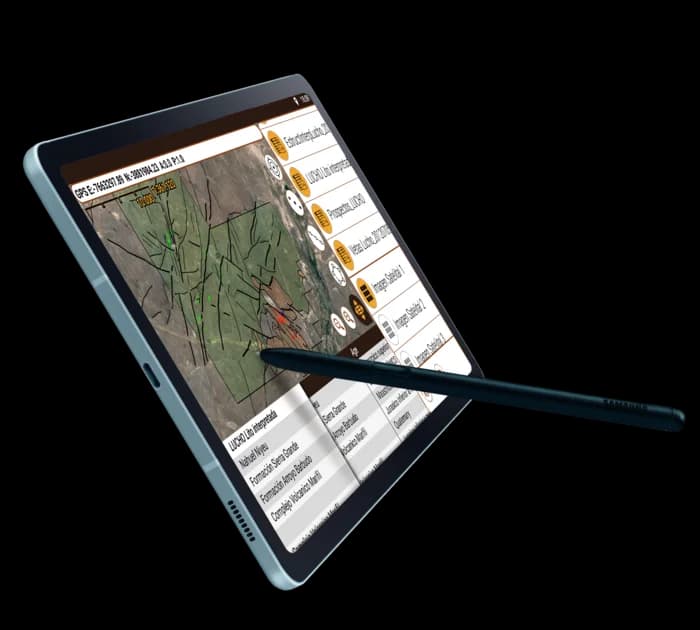 Drill hole strip log on a tablet running Field Manager